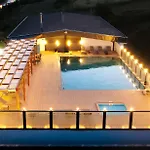 Ivy Hotel 4*